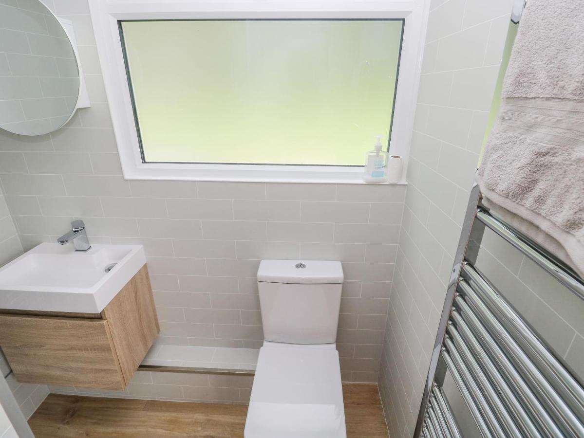 Villa Saltwater Haverfordwest Esterno foto